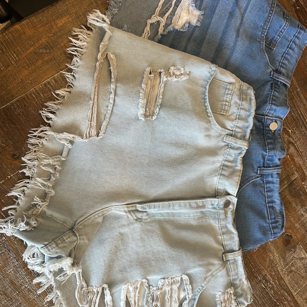SHEIN Frayed Hem Jean Shorts - Light Blue and Blue